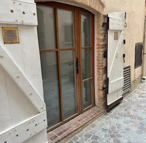 Lägenhet Vieil Rue Du Bateau