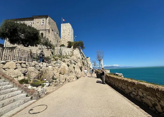 Appartement Vieil Rue Du Bateau Antibes