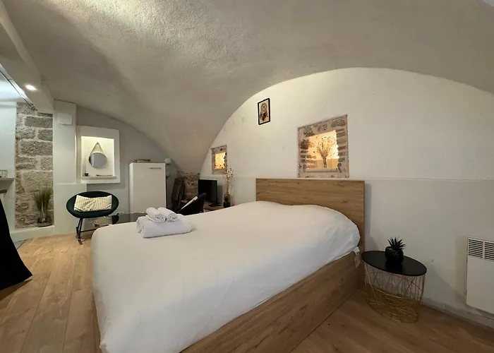 Vieil Rue Du Bateau أنتيب